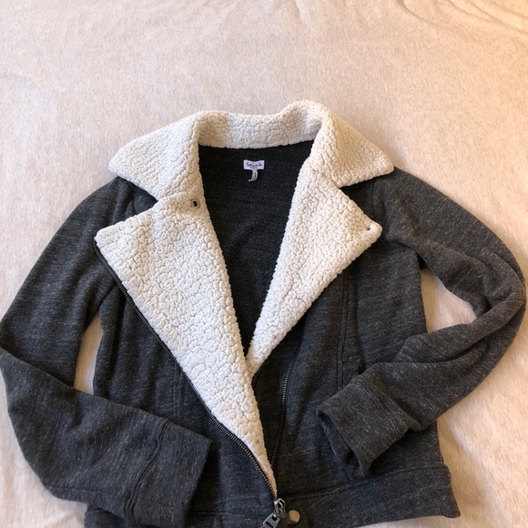 SOLD Fur-Lined Grey Jacket - Picture 3 of 4